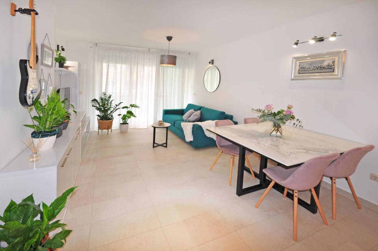 Family Apartment Noel - Omiš Zewnętrze zdjęcie