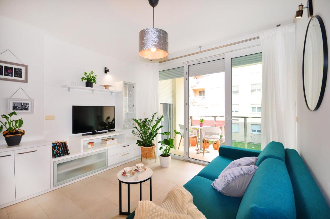 Family Apartment Noel - Omiš Zewnętrze zdjęcie