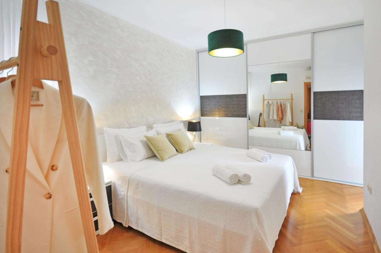 Family Apartment Noel - Omiš Zewnętrze zdjęcie
